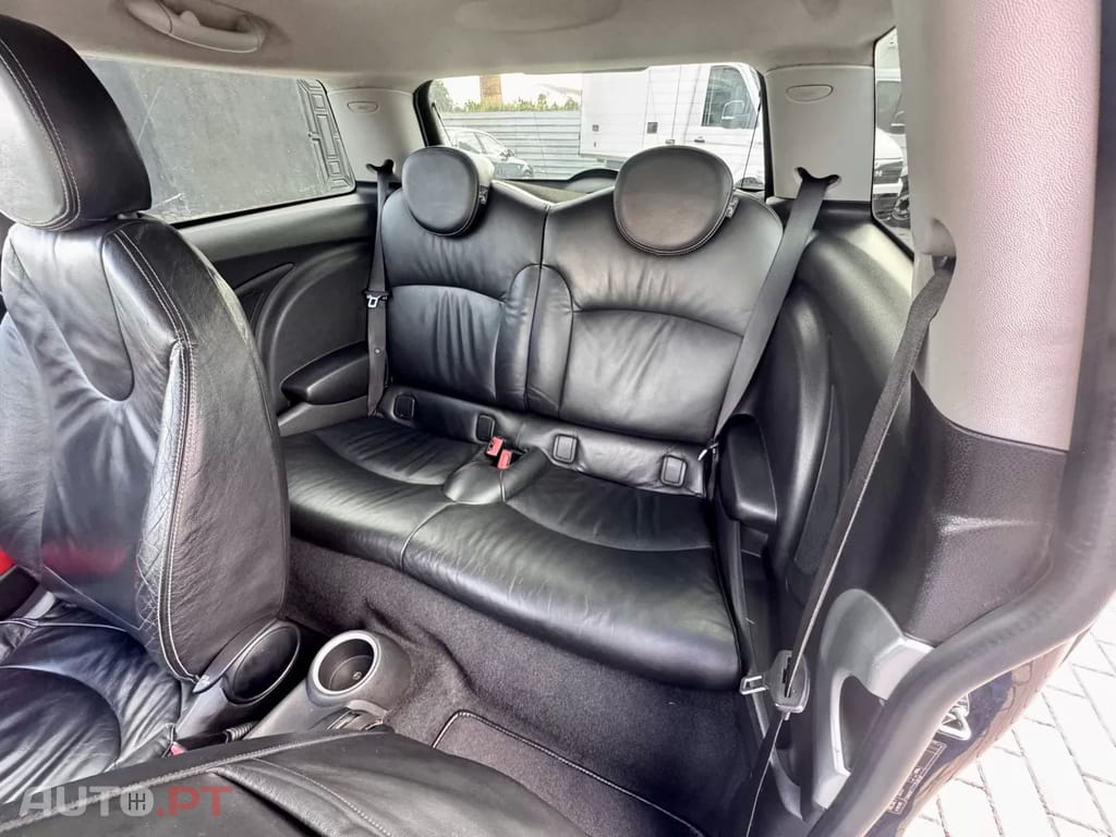 MINI Cooper Cooper D