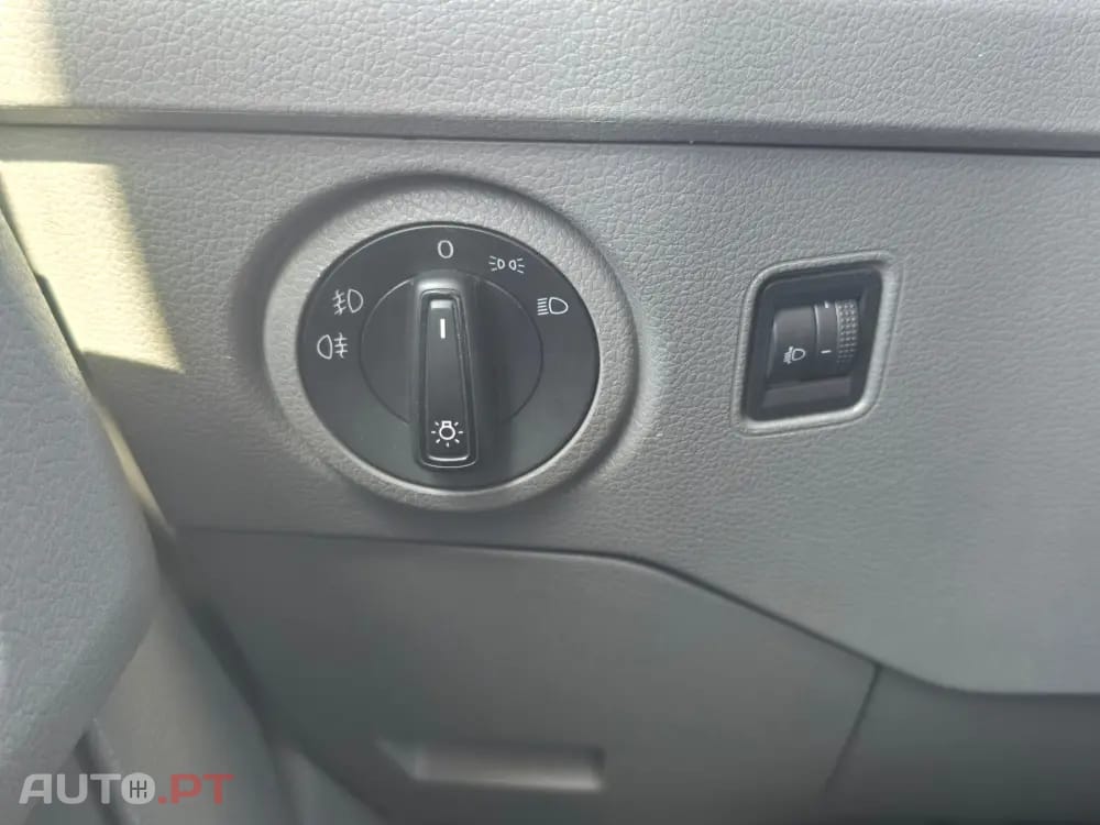 Volkswagen Crafter 35 2.0 TDI CD L3 Médio