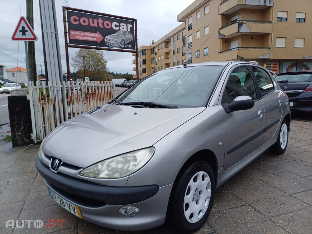 Peugeot 206 1.1 Color Line