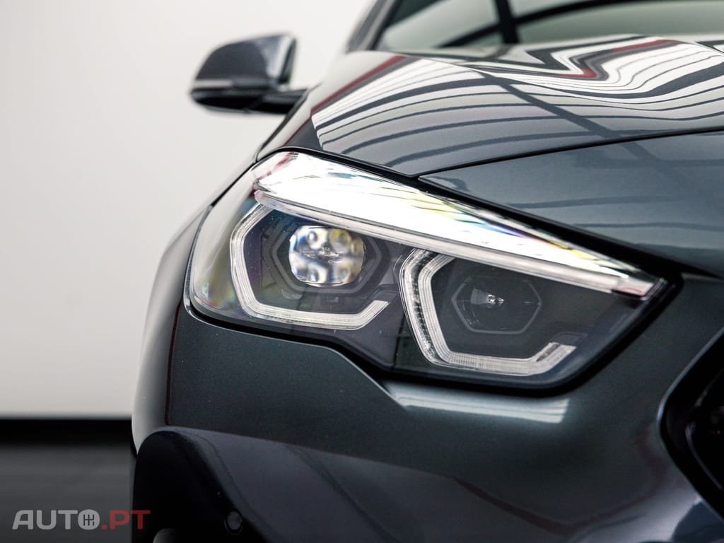 BMW 218 i Pack Desportivo M
