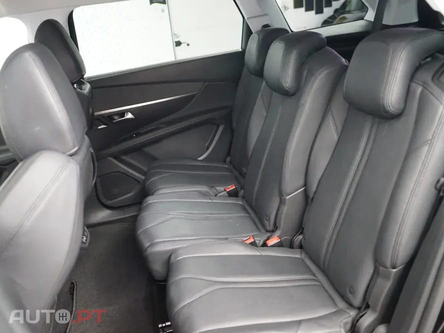 Peugeot 5008 1.2 PureTech Allure Pack