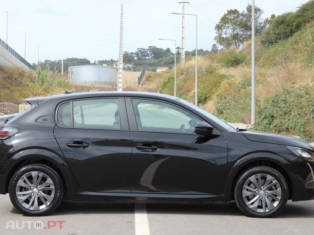 Peugeot E-208 50 kWh Allure
