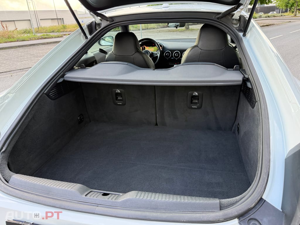 Audi TT 2.0 TDI S-line