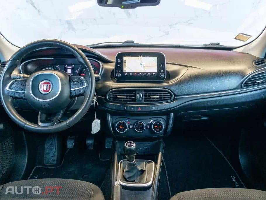 Fiat Tipo 1.3 M-Jet Lounge Tech