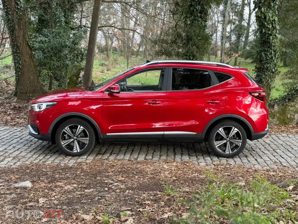 MG ZS Outro