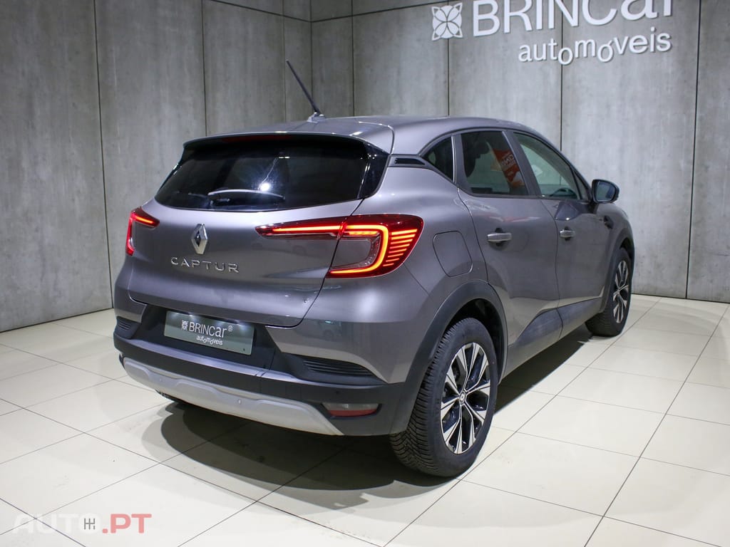 Renault Captur 1.0 TCe Equilibre Bi-Fuel