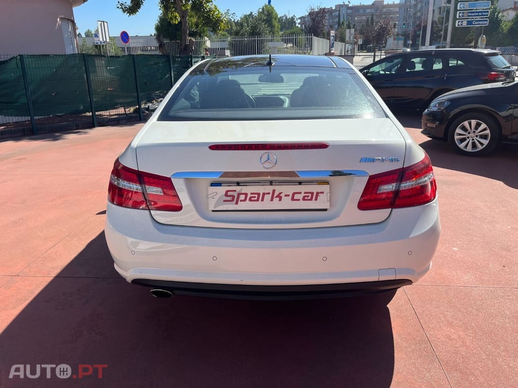Mercedes-Benz E 220 CDI Avantgarde BlueEfficiency Auto.
