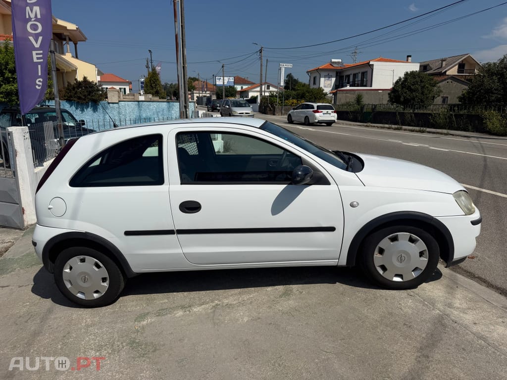Opel Corsa 1.3 CDTi — fotografia 5