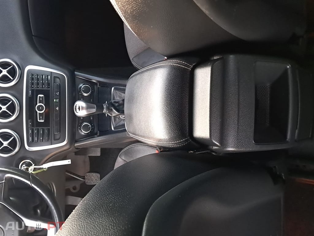 Mercedes-Benz A 180 CDI (BlueEFFICIENCY) Urban