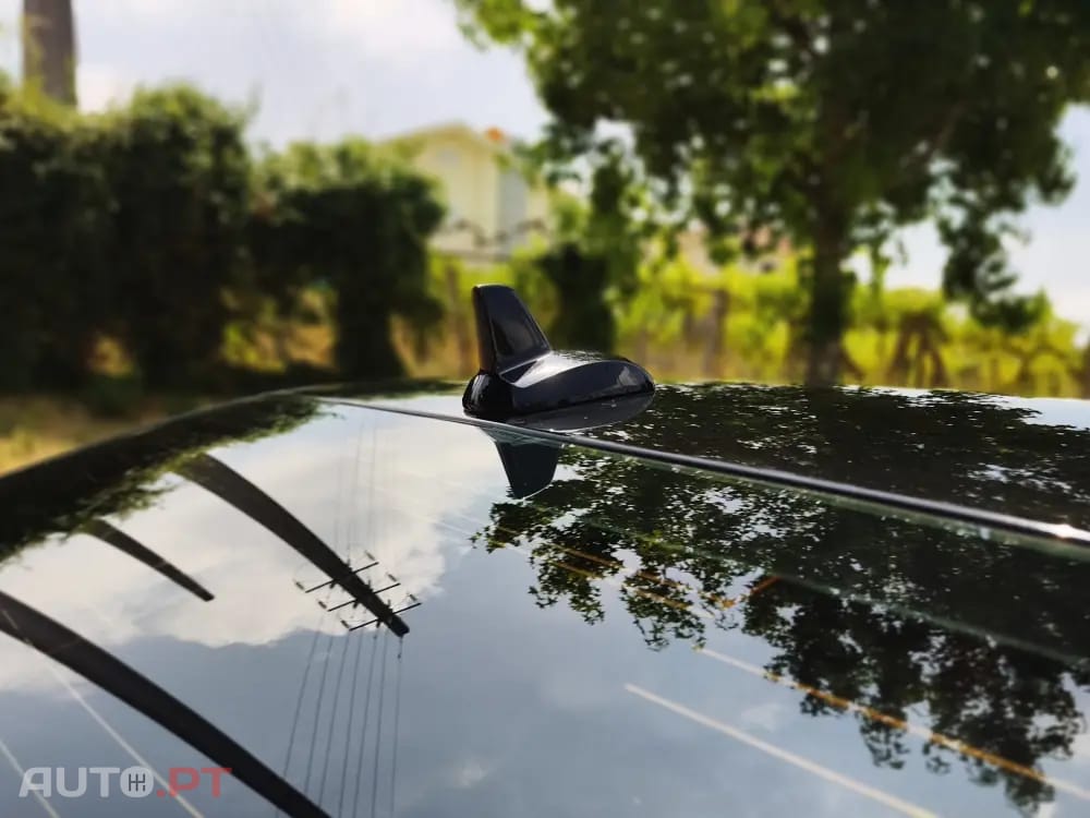 Mercedes-Benz E 220 CDI DPF BlueEFFICIENCY 7G-TRONIC Avantgarde