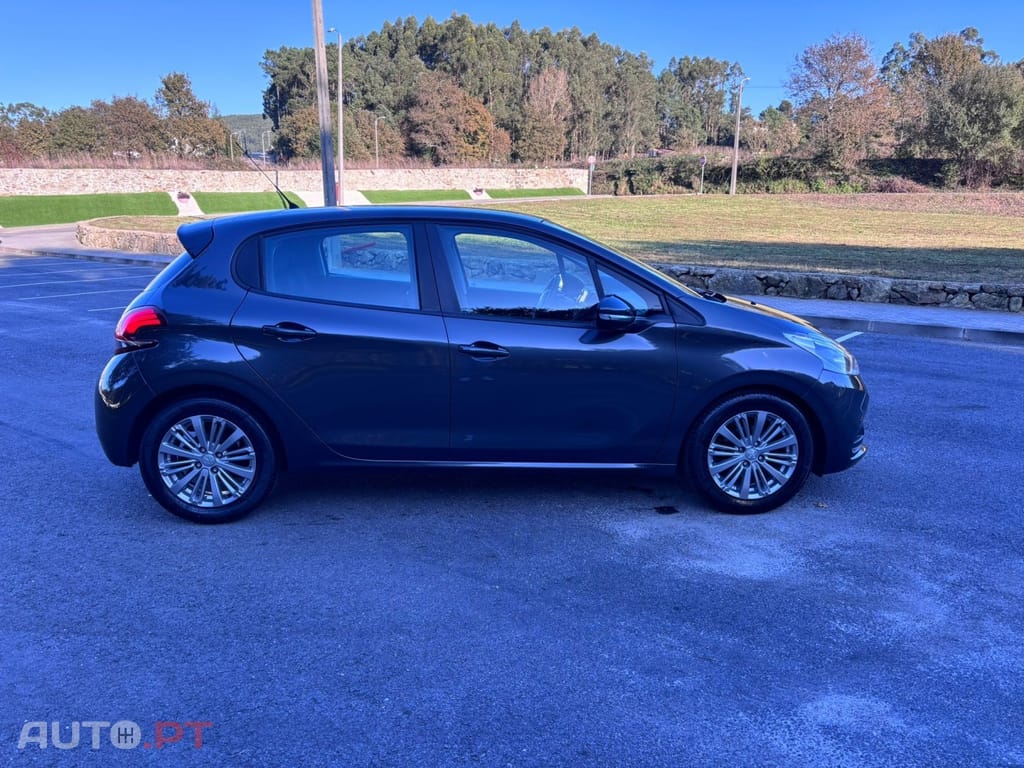 Peugeot 208 1.6 BlueHDi Allure