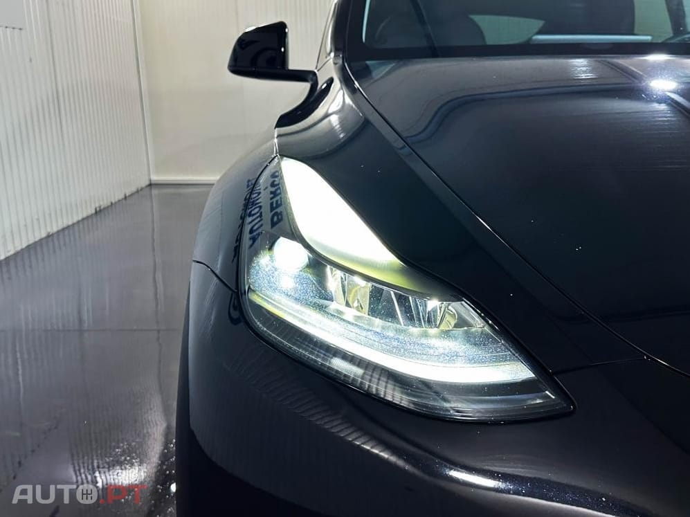 Tesla Model Y Long Range Dual Motor AWD