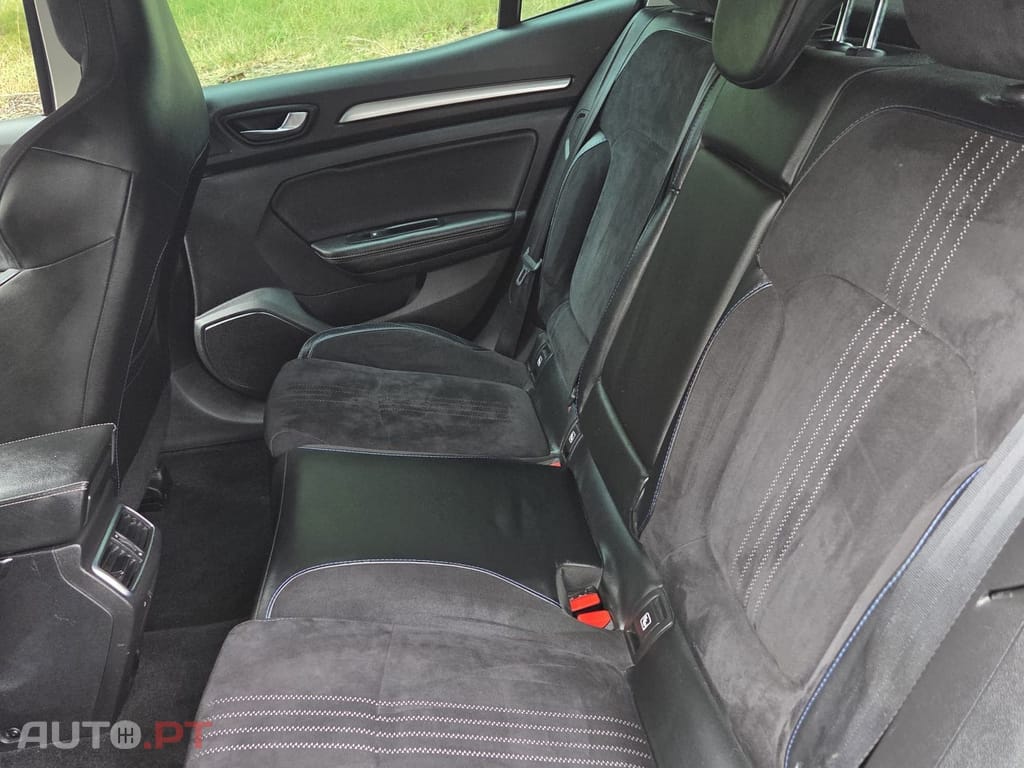 Renault Mégane 1.5 Blue dCi Intens EDC