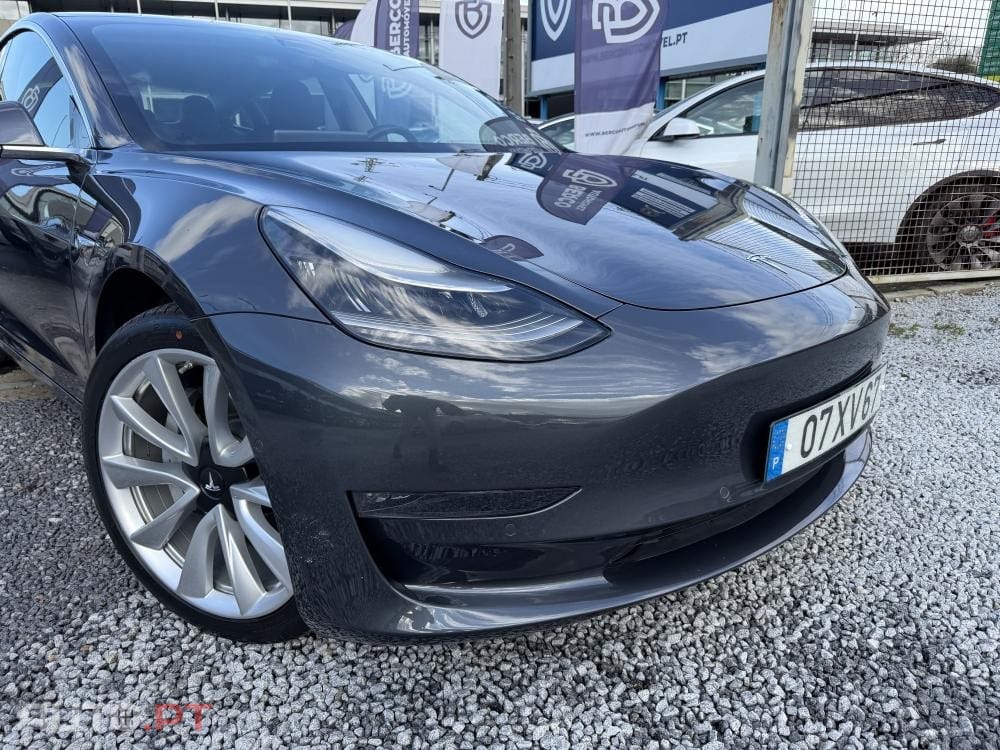 Tesla Model 3 Long-Range Dual Motor AWD