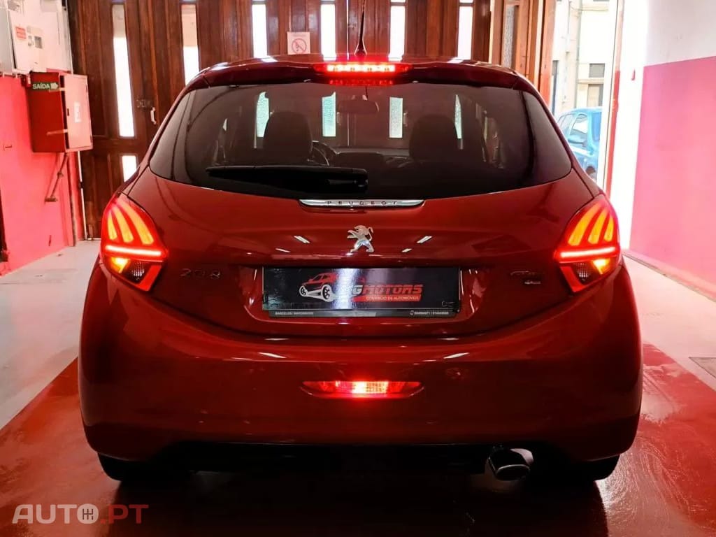 Peugeot 208 1.2 PureTech GT Line