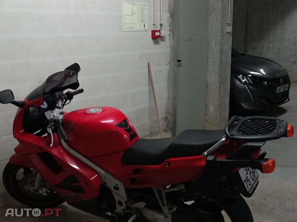 Honda VFR 750