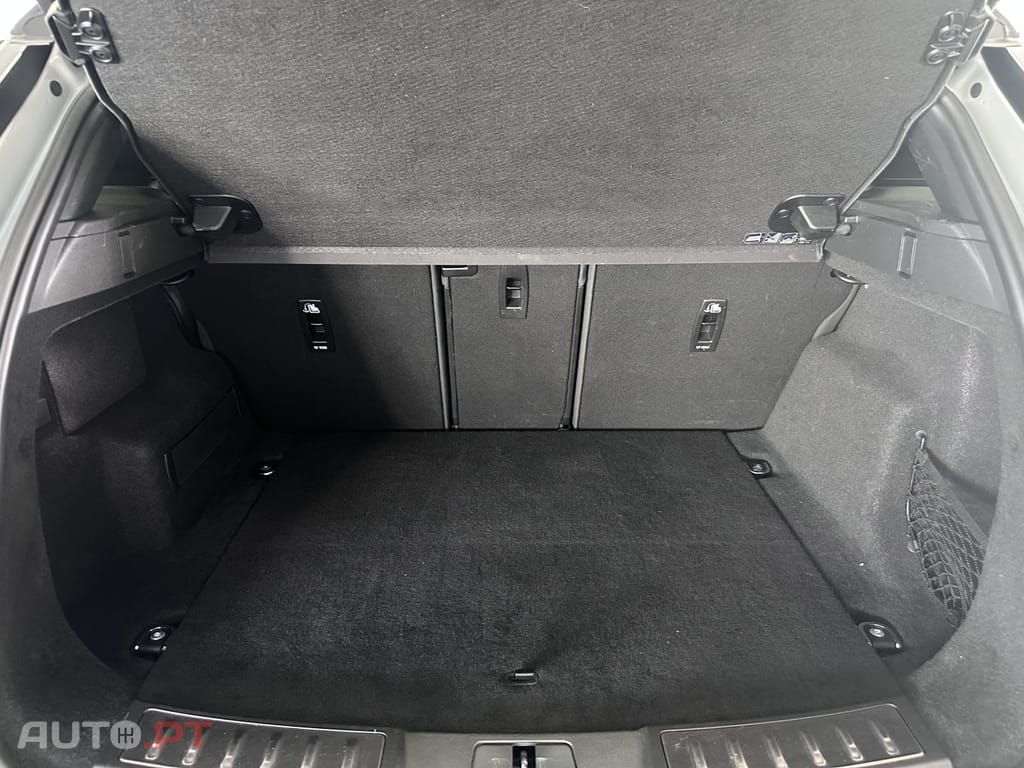 Land Rover Range Rover 1.5 P300e AWD R-Dynamic SE Auto