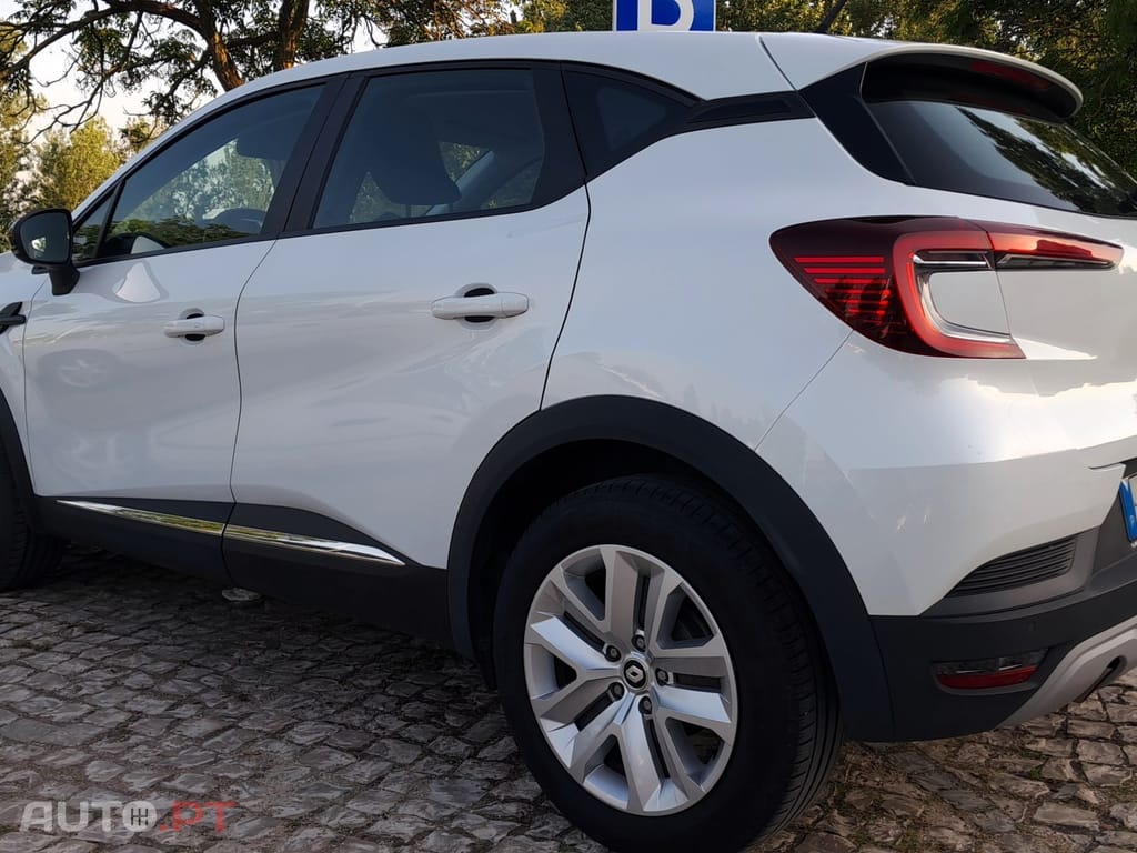 Renault Captur 1.0 TCe Equilibre Bi-Fuel
