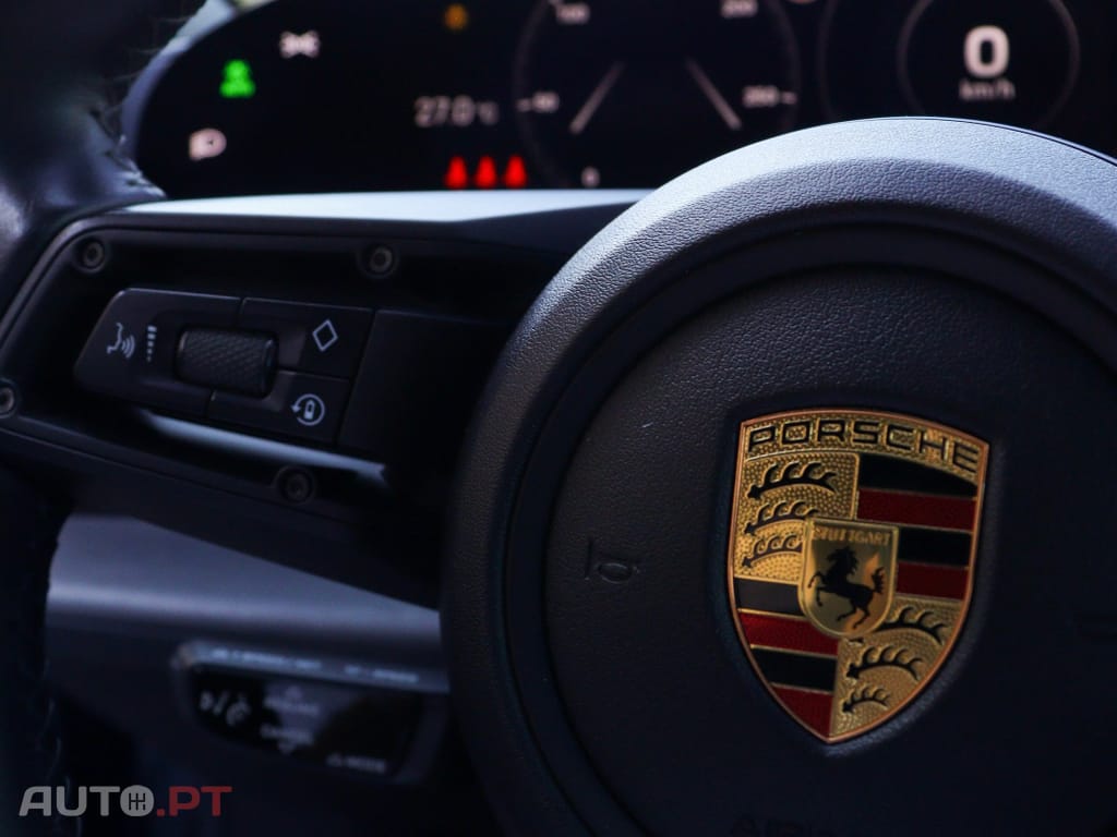 Porsche Taycan 4S bateria Performance Plus