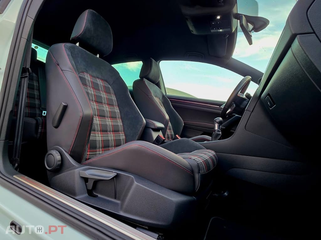 Volkswagen Golf 2.0 TSi GTi