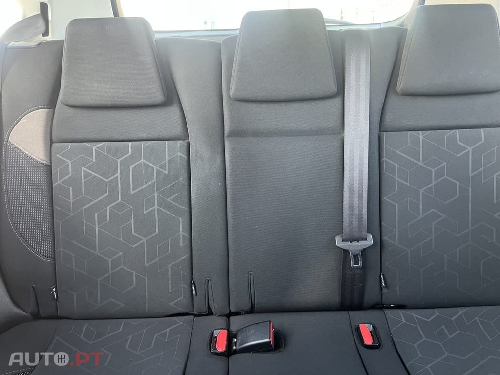 Peugeot 2008 1.2 VTi Allure