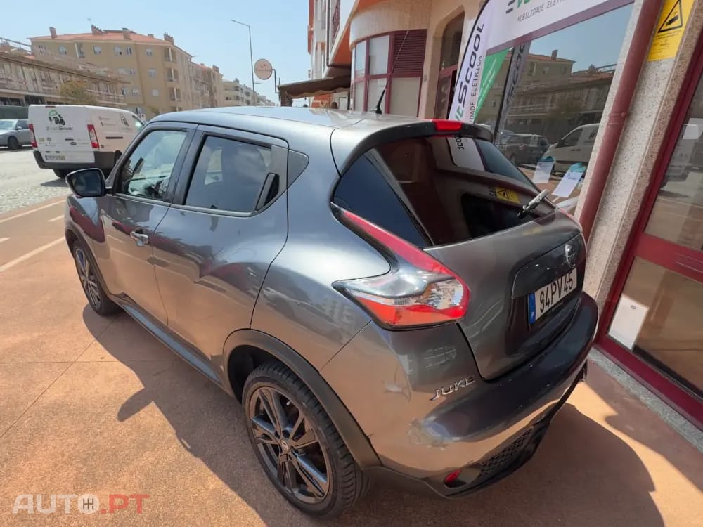 Nissan Juke 1.2 DIG-T N-Connecta Pack Exterior 1 Black Tokyo