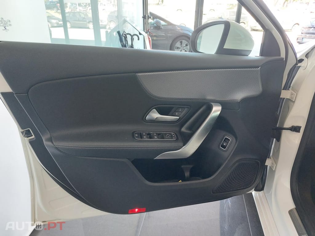 Mercedes-Benz A 250 e Progressive