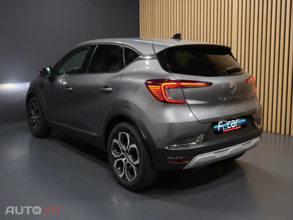 Renault Captur E-TECH 160 E-Tech engineered