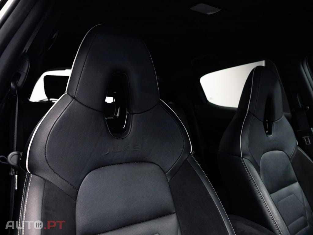 Nissan Juke 1.0 DIG-T N-Design Black DCT