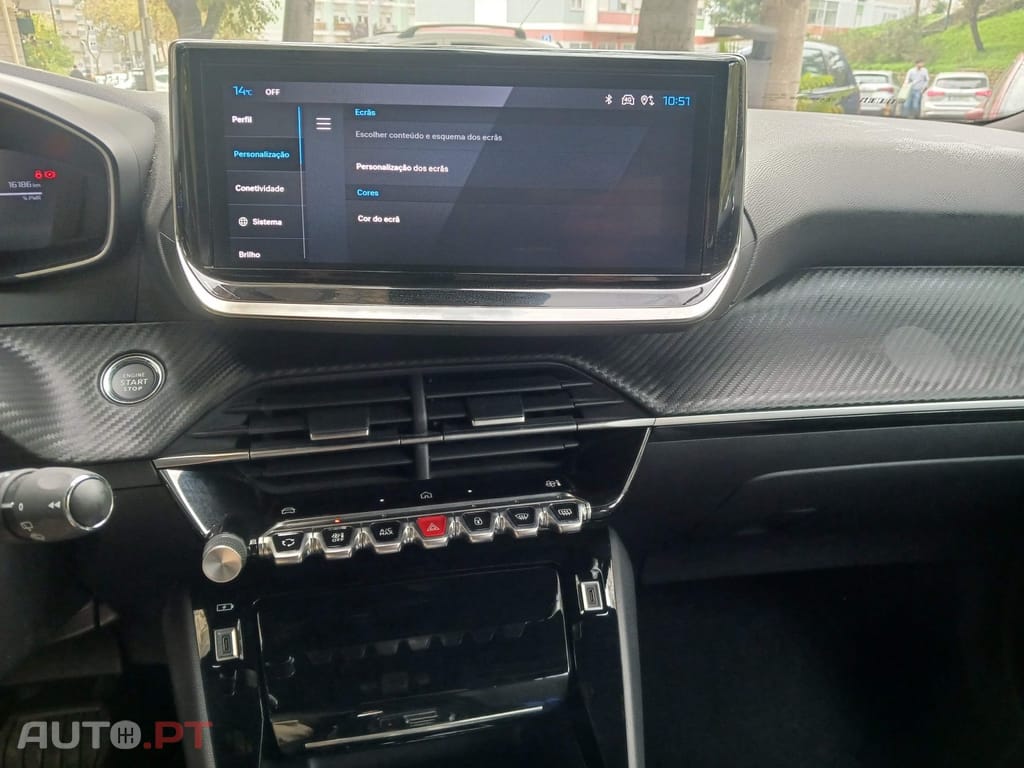 Peugeot E-2008 50 kWh Allure Pack