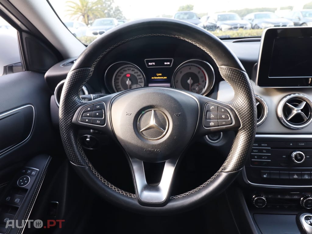 Mercedes-Benz GLA 180 (CDI) d Urban