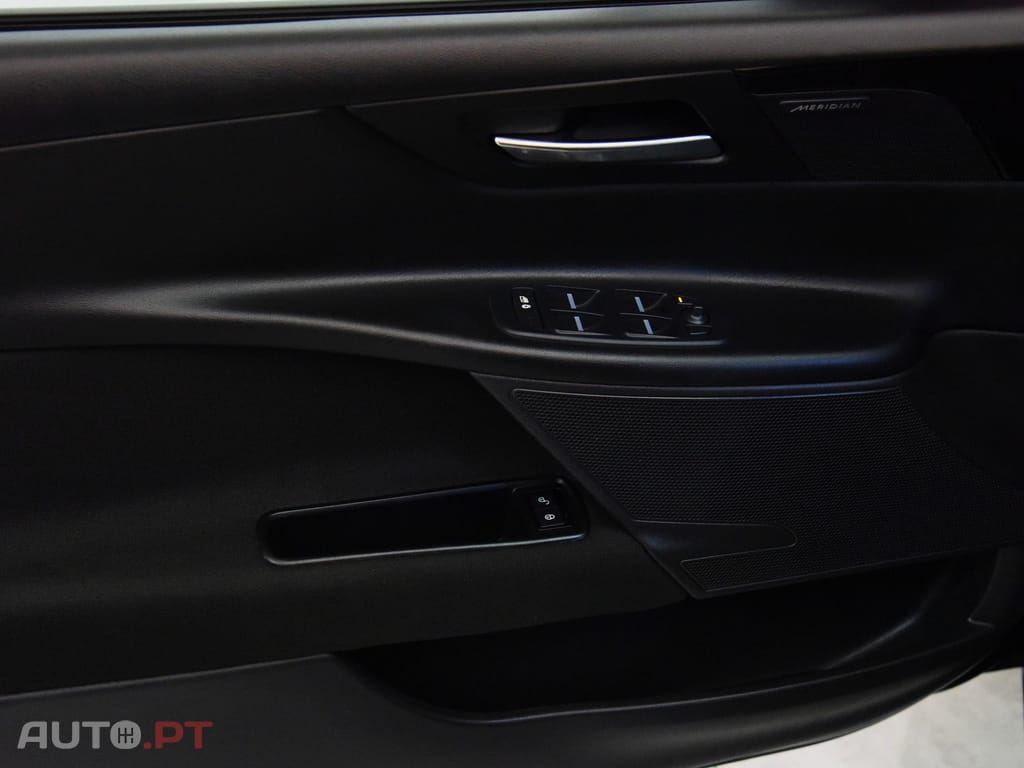 Jaguar XE 2.0 D Portfolio Aut.