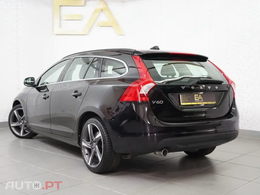 Volvo V60 1.6 D2 Momentum Eco