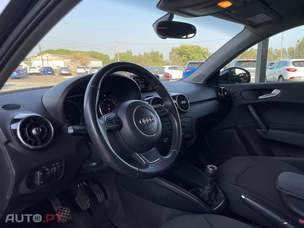 Audi A1 1.6 TDI S-line