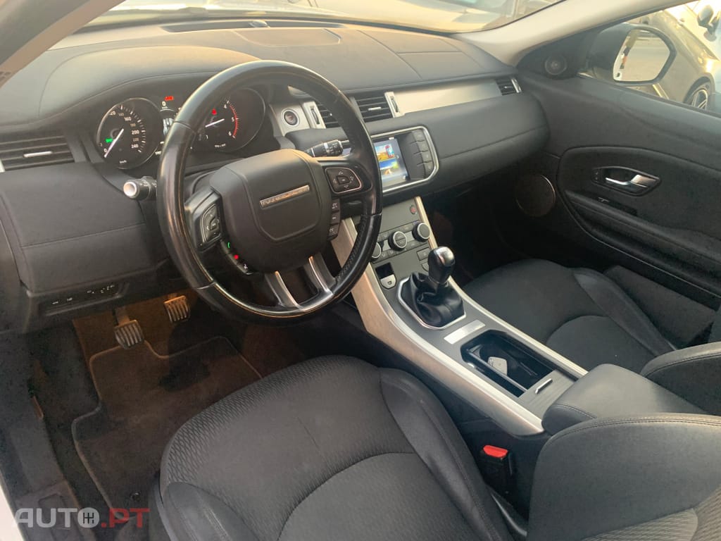 Land Rover Evoque 2.0 eD4 SE Dynamic