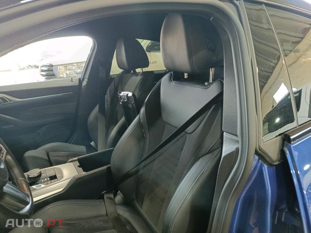 BMW i4 eDrive40 Pack Desportivo M