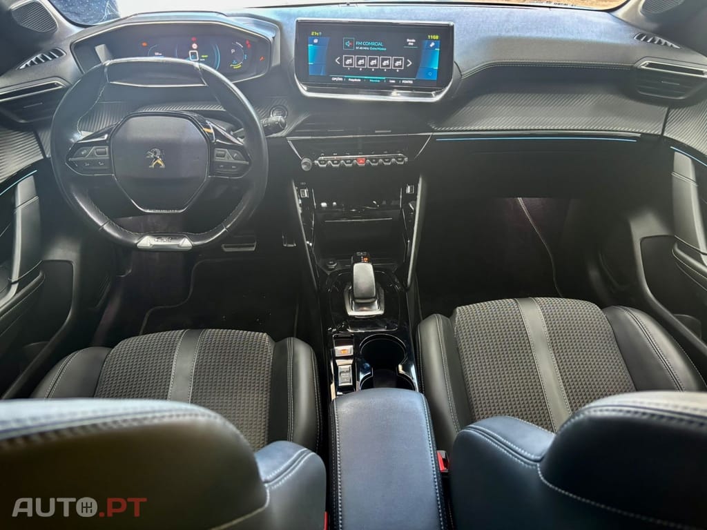 Peugeot E-208 50 kWh GT