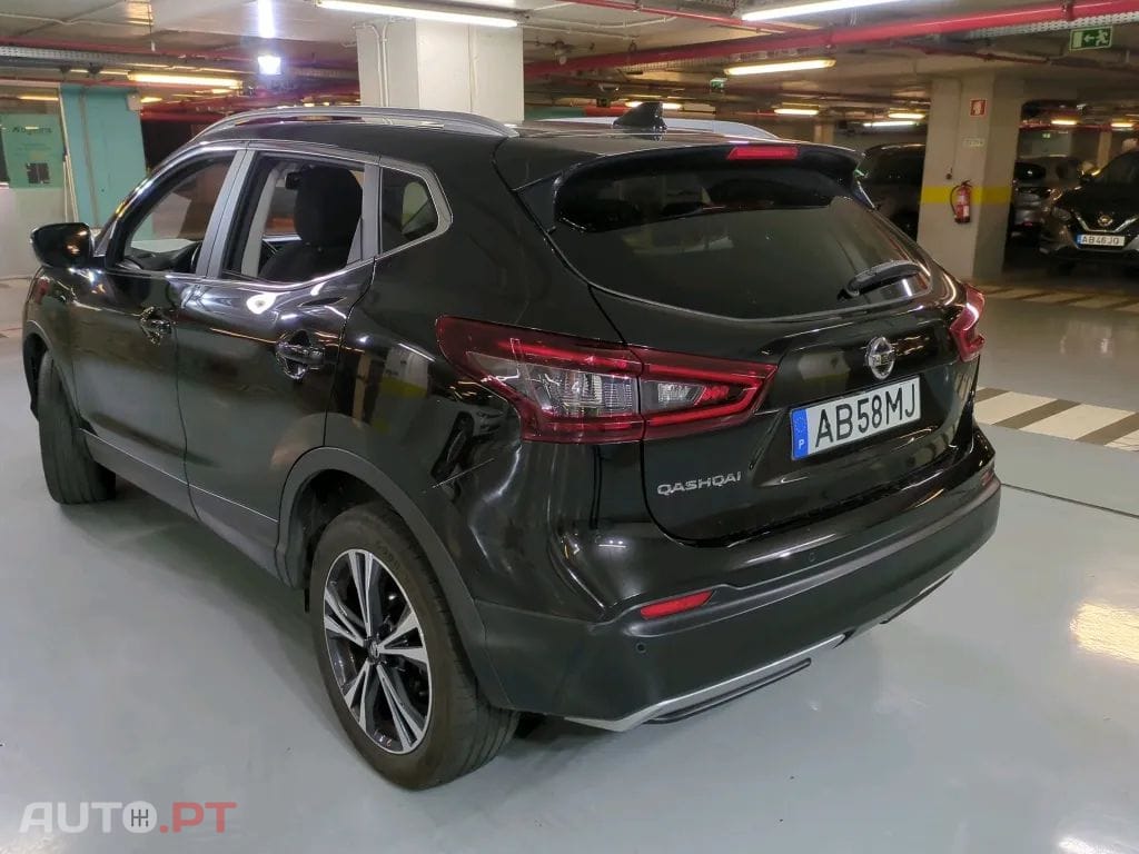 Nissan Qashqai 1.5 dCi N-Connecta J18