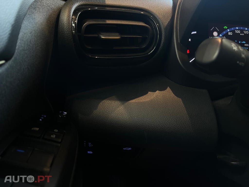 Toyota Yaris Cross 1.5 HYBRID 
