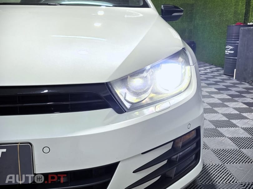 Volkswagen Scirocco 2.0 TSI BlueMotion DSG