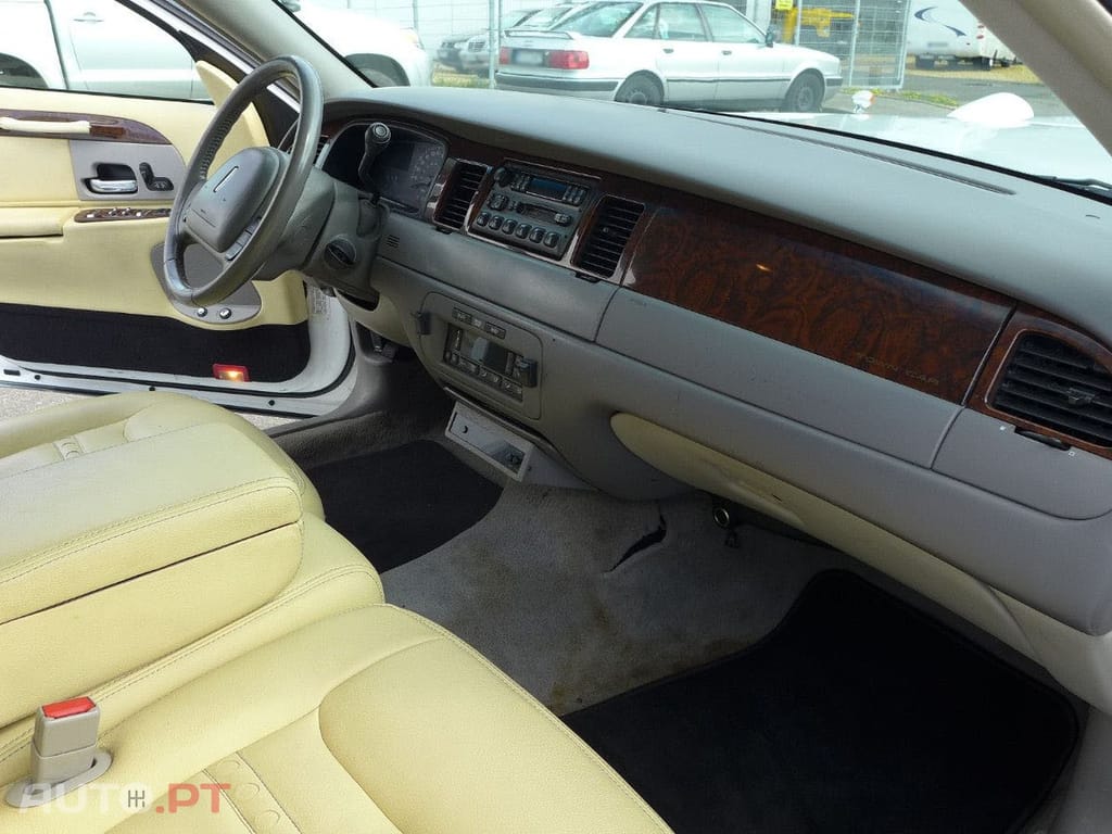 Lincoln Town Car Excalibur Stretchlimousine