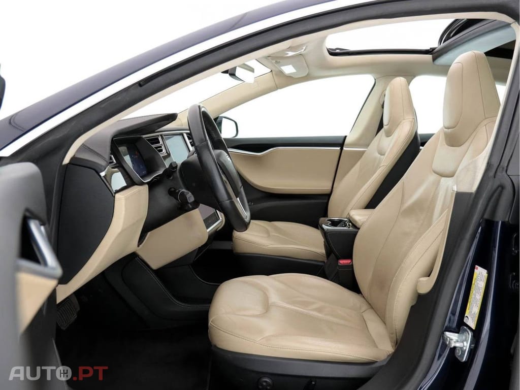 Tesla Model S 85