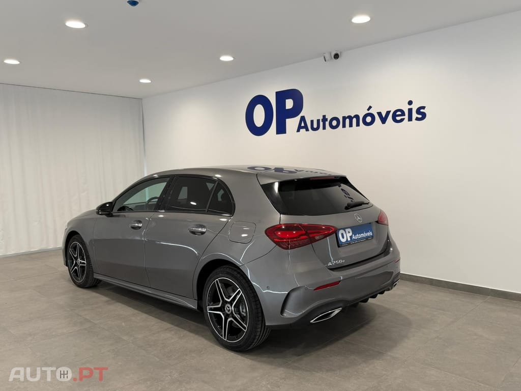 Mercedes-Benz A 250 e AMG Line