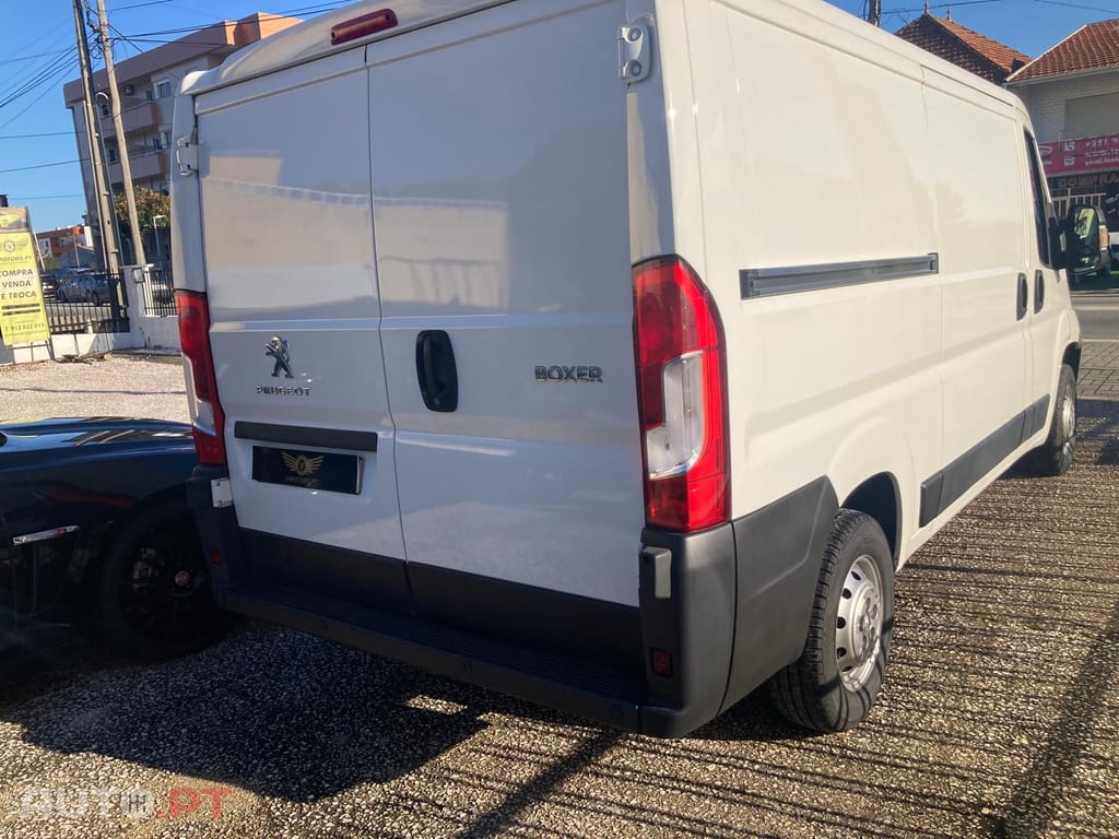 Peugeot Boxer 2.2 BLUEHDI 330 L2H1