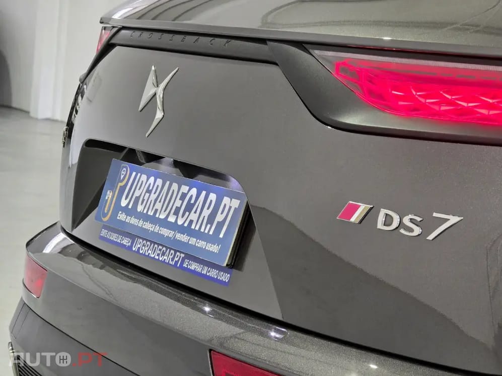 DS DS7 Crossback E-Tense Performance Line EAT8