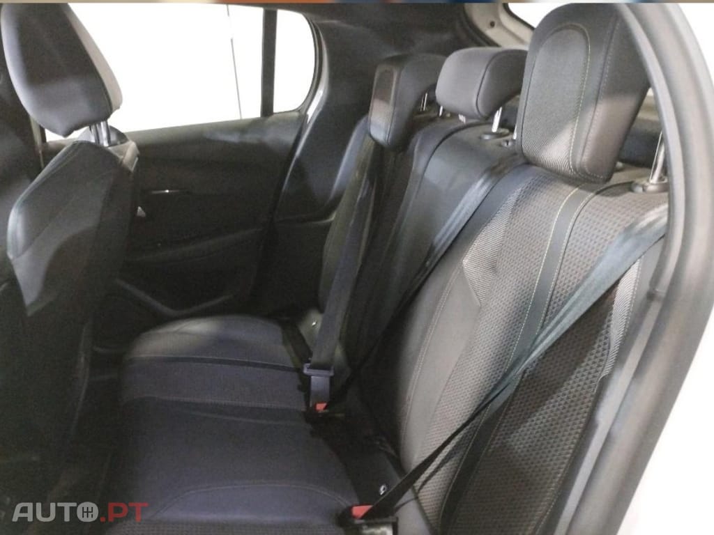 Peugeot 208 1.2 PureTech GT Line