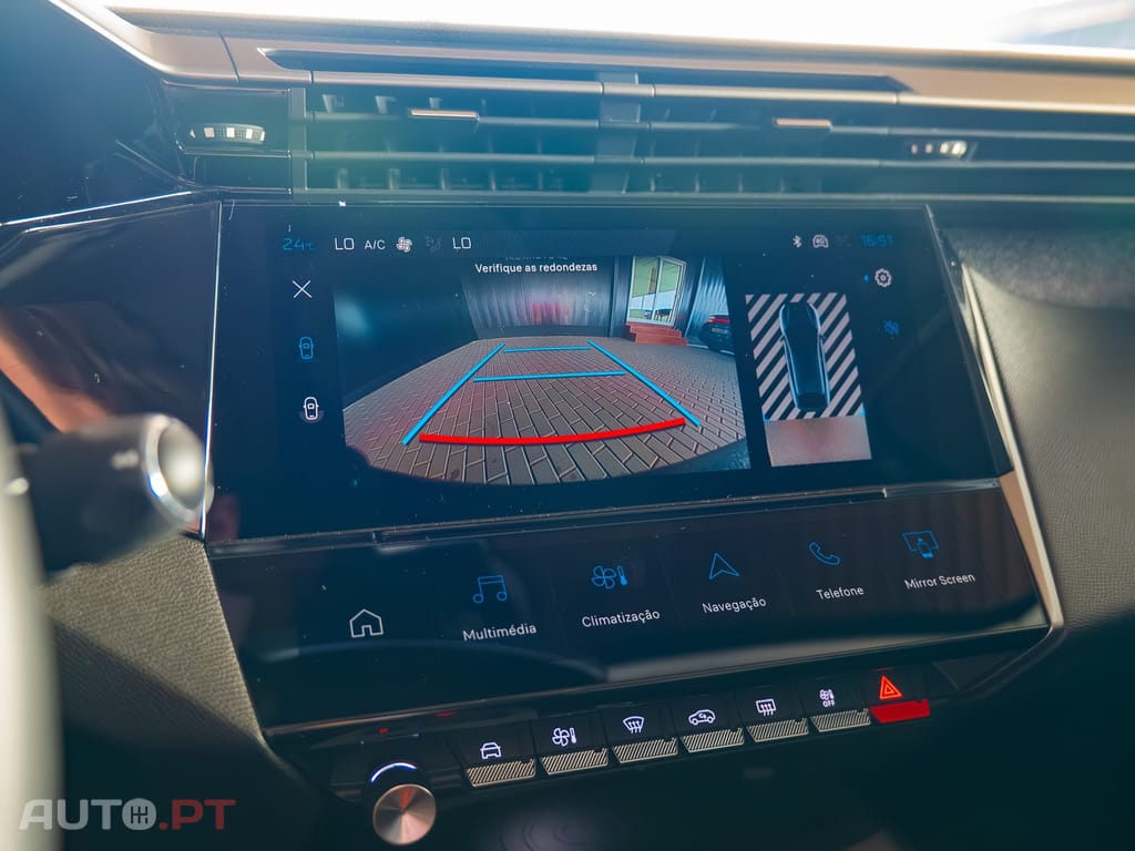 Peugeot 408 1.2 PureTech Allure EAT8