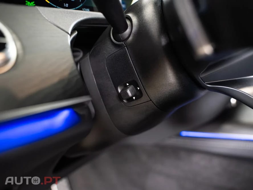 Mercedes-Benz E 300 9G-TRONIC AMG Line