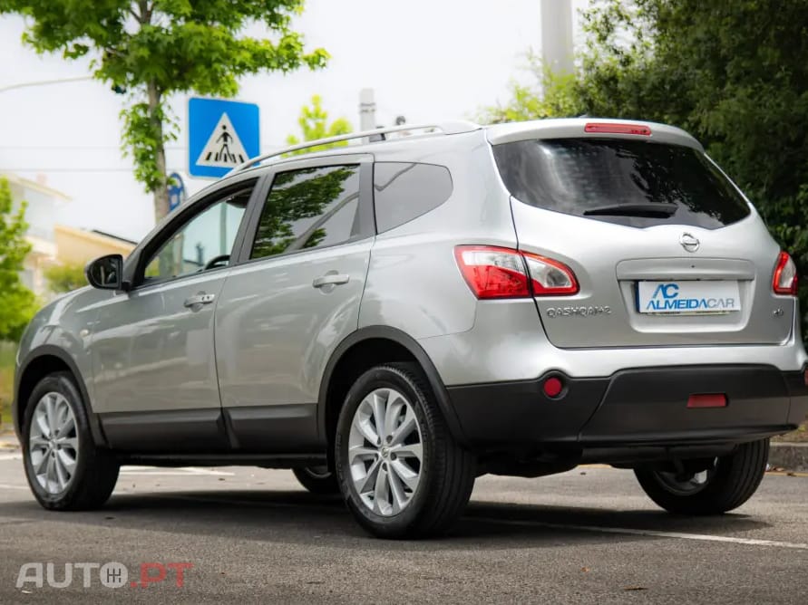 Nissan Qashqai +2 2.0 DCi PREMIUM Sport