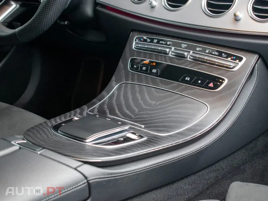 Mercedes-Benz E 300 de AMG Line